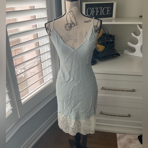 WILFRED ARITZIA Seafoam Green Slip Lace Breathable Strapless Dress Size Small - Picture 6 of 15